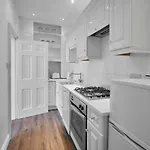 Apartment Host & - Scoresby Place