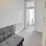 Apartment Host & - Scoresby Place Whitby