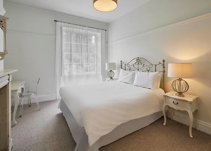 Host & - Scoresby Place Apartman Whitby