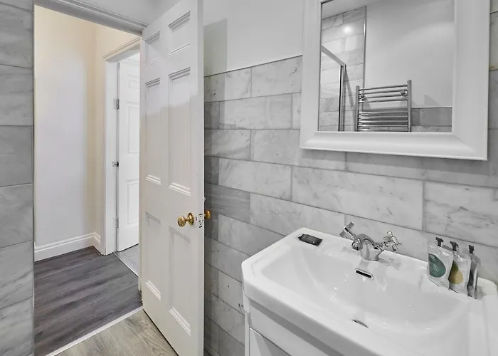 Host & - Scoresby Place Apartman